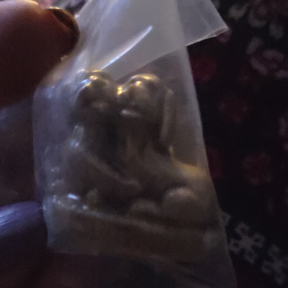 Red Rose Tea Two Dogs Together Vintage
